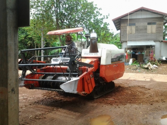 KUBOTA DC68G 1800ชั่วโมง ปี54 KUBOTA DC68G 1800ชั่วโมง ปี54