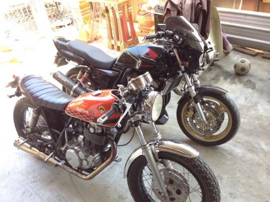 ขายsr400รถพร้อมใช้สนใจติดต่อเลยครับ