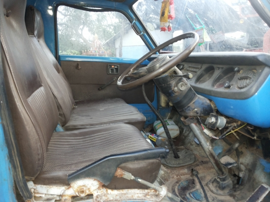 ISUZU 110  แรง ฝาดำ มีสโล ทะเบียนเต็ม ช่วงล่าง 6 น็อต