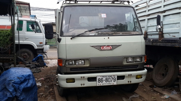 ขาย6ล้อ ฮีโน่ KM777 เครื่อง WO4D  117แรงม้า ยาว 4.20เมตร ช่วงล่างใหญ่ ยางดี 6เส้น สภาพดีพร้อมใช้ กำลังซ่อมสีกระบะ