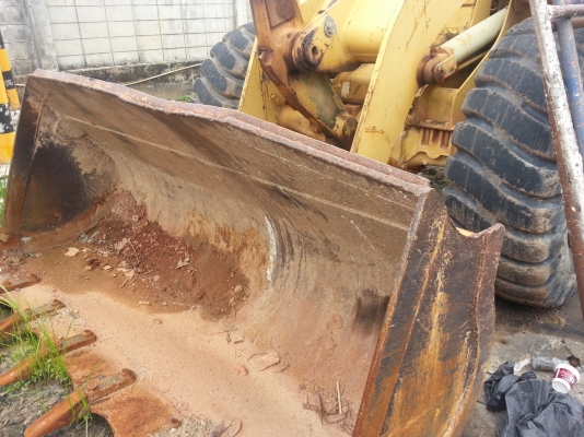 รถตักล้อยาง 924F