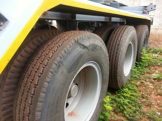 หางก้างสามเพลา ผลิตจากอู่แถวรังสิต มีสี่ชิ้น เลือกได้คะ