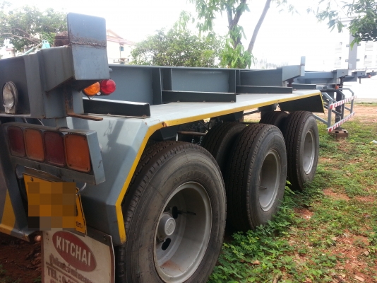 หางก้างสามเพลา ผลิตจากอู่แถวรังสิต มีสี่ชิ้น เลือกได้คะ