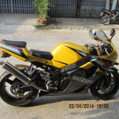 ขาย gsx1000r k3 อินวอย  รถสวย เครื่องok ระบบไฟ ok  แบตเพิ่งเปลี่ยน ความร้อนปกติ