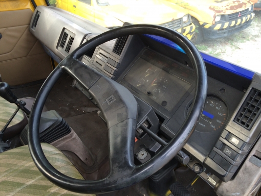 ขาย 6ล้อ ร๊อกกี้ 165แรง โทร 089-4324977 เจ้าของขายเองครับ630,000บาท