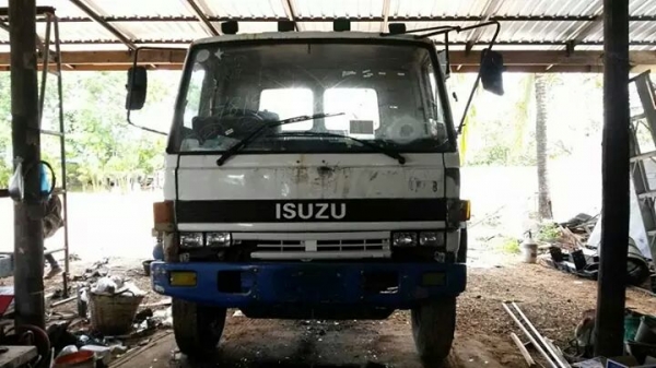 mitsubishi triton 2.5