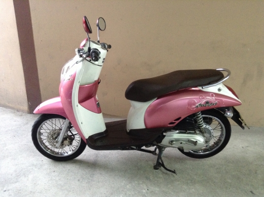 ขาย!!! ฮอนด้าสกู๊ปปี้ไอ ปี53 รถเครื่องดีคับ ทะเบียนครบ ภาษี57