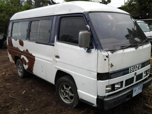 ขายรถตู้บัสดี้เครื่อง1Jติดแก๊สCNG/NGV เครื่องไม่ดีต้องซ่อม ทะเบียนเต็มถึงปี58 สภาพภายนอกดีไม่ผุ แต่สีร่อนเป็นบางจุด รายละเอียดสอบถามได้ครับ ขาย 45000 บาท