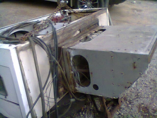 เครื่องทำความเย็น 6ล้อ-10ล้อไม่มีเครี่อง ขาย75,000บาท ยังมีอีกหลายตัวครับติดต่อ 0892095791(บอย)