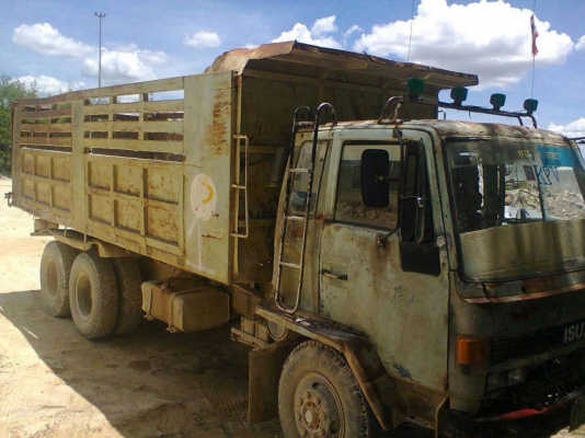 ขายรถ10ล้อดั๊มเครื่อง175แรง สภาพพร้อมใช้งานถูกๆ ขายรถ10ล้อดั๊มเครื่อง175แรง สภาพพร้อมใช้งานถูกๆ