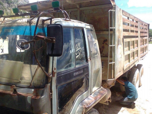 ขายรถ10ล้อดั๊มเครื่อง175แรง สภาพพร้อมใช้งานถูกๆ