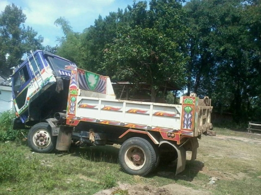 ขายหกล้อดั๊ม MITSUBISHI 165 เเรง ตามสภาพ ราคา 620,000 บาท โทร 087-9666599 คุณหนาม