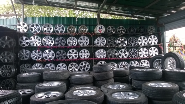 ขายล้อเดิมติดรถทุกรุ่น ราคาถูก