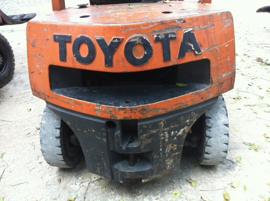 ขายโฟคลิฟ3พร้อมปากคีบกระดาษ3คัน ขายโฟคลิฟ3พร้อมปากคีบกระดาษ3คัน