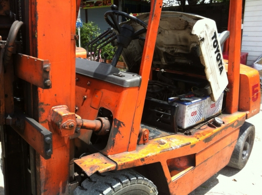 ขายโฟคลิฟ3พร้อมปากคีบกระดาษ3คัน