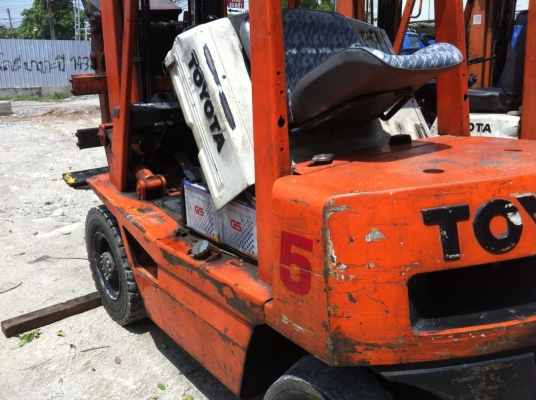 ขายโฟคลิฟ3พร้อมปากคีบกระดาษ3คัน ขายโฟคลิฟ3พร้อมปากคีบกระดาษ3คัน