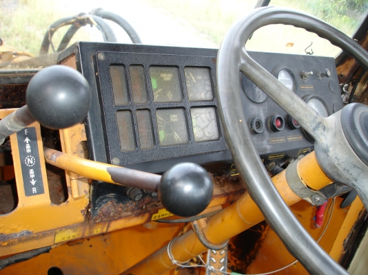 รถตักล้อยาง Komatsu 510 สภาพสวยมากเก่าญี่ปุ่น100\%สนใจติดต่อ 081-9485494 ราคาคุยกันได้สบายๆ