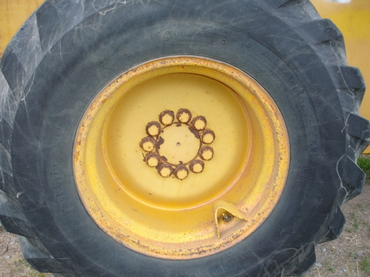 รถตักล้อยาง Komatsu 510 สภาพสวยมากเก่าญี่ปุ่น100\%สนใจติดต่อ 081-9485494 ราคาคุยกันได้สบายๆ