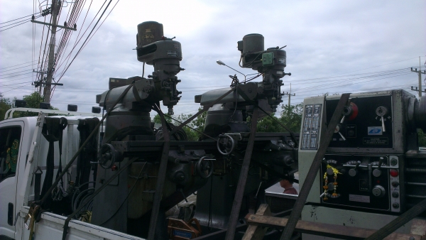 " New Item " มาแล้วครับ แท่นกลึง 7 ฟุต 4 เพลาเด้ง 460x1100 185,000- มาพร้อมกับ แท่นมิลลิ่ง m2 58,000- กับ 75,000- ครับผม