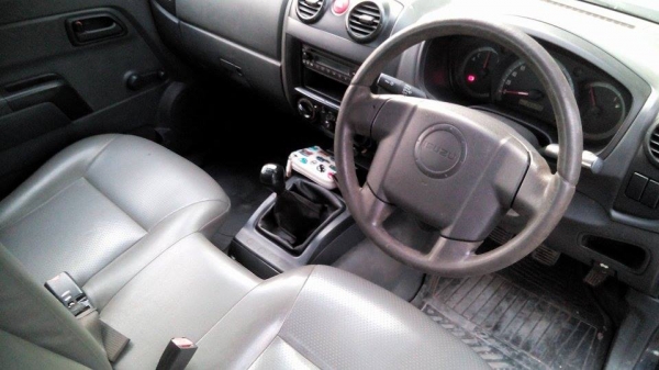 Dmax EX ราคาตัดด่วนๆ