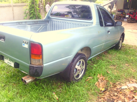 ขายนิสสัน NV ล้อแมก ติดแก็ช แอร์เย็น ภาษ๊ไม่ขาด