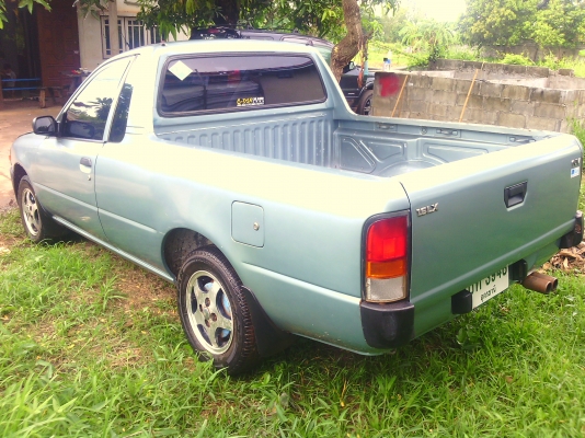 ขายนิสสัน NV ล้อแมก ติดแก็ช แอร์เย็น ภาษ๊ไม่ขาด