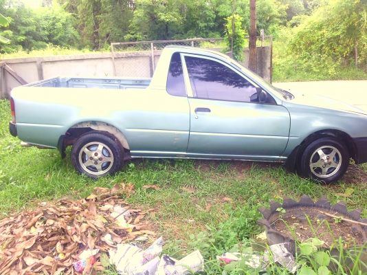 ขายนิสสัน NV ล้อแมก ติดแก็ช แอร์เย็น ภาษ๊ไม่ขาด