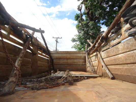 ขายด่วนหางพ่วงดรั้ม2เพลาสภาพพร้อมใช้งานยางดี8เส้นปี35