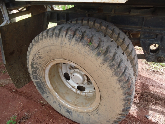 ขายด่วนหางพ่วงดรั้ม2เพลาสภาพพร้อมใช้งานยางดี8เส้นปี35