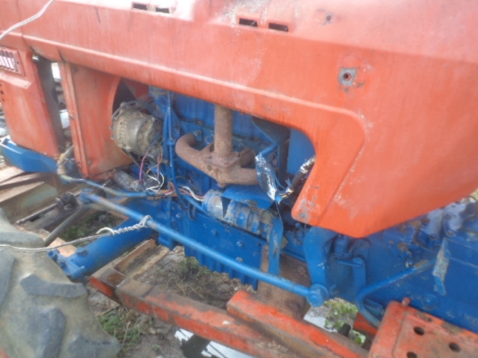 ขายรถไถ KUBOTA รุ่น L 35 เครื่องยนต์ 4 สูบ 2เพลา มีดันหน้าให้ ราคา 142000  บาท