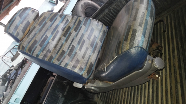 เบาะข้างขวาสิงไฮเทคมีขาดนิดหนึ่ง เบาะข้างขวาสิงไฮเทคมีขาดนิดหนึ่ง