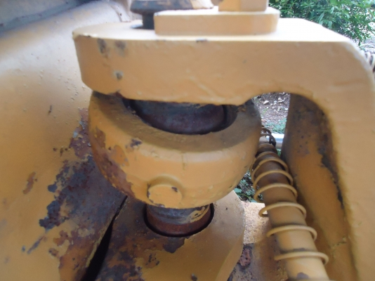 ขายรถแทรกเตอร์CATD4Hรถเก่านอกใช้งาน1ปีสภาพสวยเดิมๆๆ