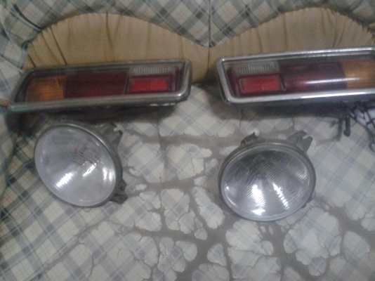 ขายไฟหน้าke30คู่ละ400ไฟท้ายคู่ละ800