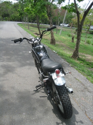 ขาย SR400 ปี95 แต่ง tracker อินวอย เฟรมกับเครื่อง