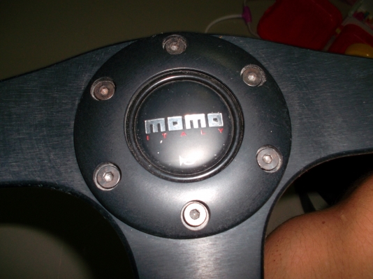 พวงมาลัย momo แท้