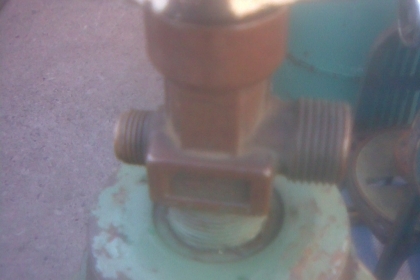 ถังออกซิเจนถังออกซิเจนทรงอ้วน  ความสูงประมาณ 70-80 ซ.ม  ครับพร้อมใช้ราคานี้คุ้มครับ