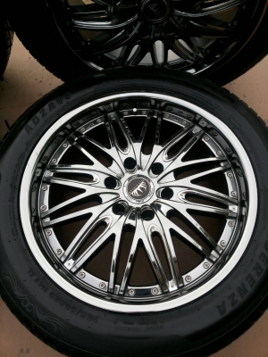 MAX พร้อมยางขอบ 20 นิ้ว MAX พร้อมยางขอบ 20 นิ้ว