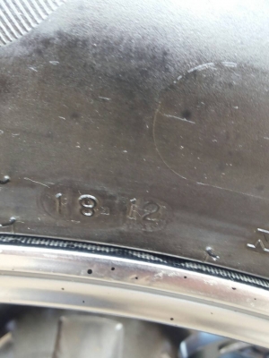 MAX พร้อมยางขอบ 20 นิ้ว MAX พร้อมยางขอบ 20 นิ้ว