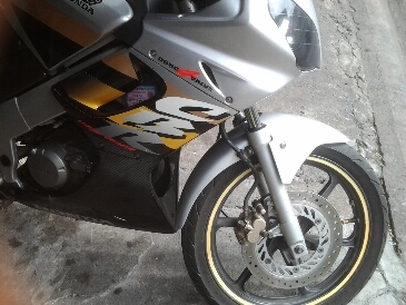 CBRสวยสตาทร์มือปี2545