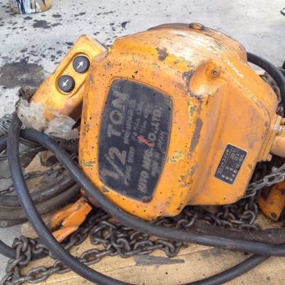 ลิฟท์ยก 500 g. เก่าญี่ปุ่น สภาพพร้อมใช้งาน ลิฟท์ยก 500 g. เก่าญี่ปุ่น สภาพพร้อมใช้งาน