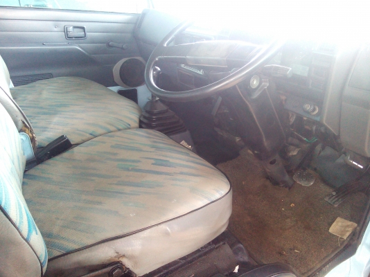 4 ล้อบรรทุก * ไม่ติดเวลา * ISUZU  NKR 100 แรงม้า  *ยาว 3.20 ม.*  รถสวยเดิม+สวยจริง * สภาพรถพร้อมใช้งานครับ * มีเล่มพร้อมโอน