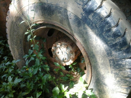 10ล้อ2เพลาดั้ม เรือ ...HINO FR27 260แรง รถประกอบ รถโรงโม่ จอดไว้ไม่ได้ใช้..มีเล่มทะเบียน..