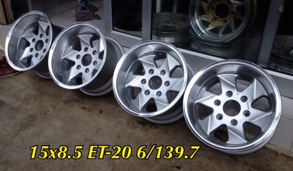 ขายล้อ ENKEI ลายบิด 15x8.5 ออฟ-20 6/139.7 ออฟลึก 3 นิ้ว สวยๆ