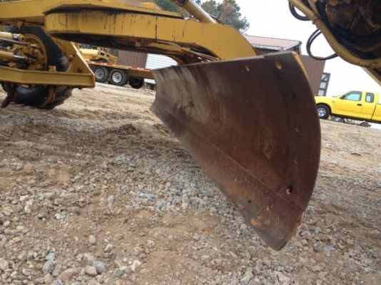 รถเกรด Caterpillar 140G #72V15261 นำเข้าจากอเมริกา สนใจโทร. 080-6565422 (หนิง)