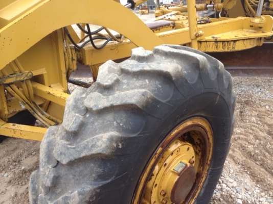 รถเกรด Caterpillar 140G #72V15261 นำเข้าจากอเมริกา สนใจโทร. 080-6565422 (หนิง)