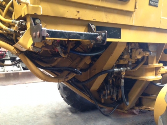 รถเกรด Caterpillar 140G #72V15261 นำเข้าจากอเมริกา สนใจโทร. 080-6565422 (หนิง)