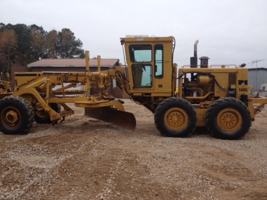 รถเกรด Caterpillar 140G #72V15261 นำเข้าจากอเมริกา สนใจโทร. 080-6565422 (หนิง)