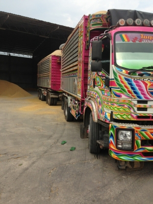 22ล้อดั้ม แม่-ลูก(มี4ชุด) ISUZU 360แรง รถสวยได้ใจ..รถบรรทุกข้าวเปลือก.เข้า..เช็ค ศูนย์ตลอด.ขายราคาเริ่มต้น..