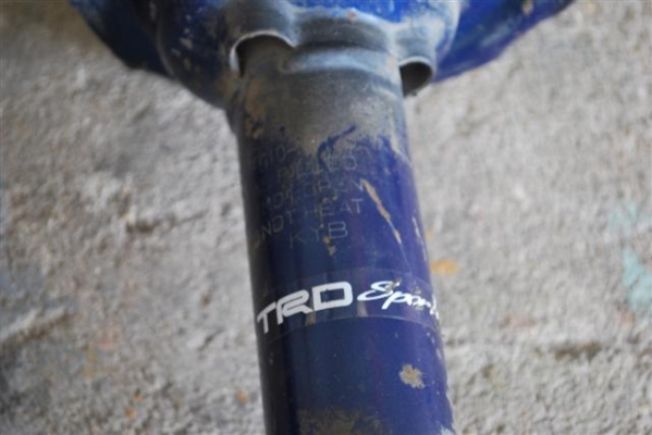 ขายโช๊คหน้า VIOS trd ขายโช๊คหน้า VIOS trd