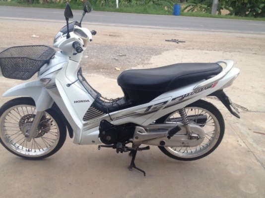 wave125iสตาร์มือ2554ไฟเลี่ยวบังลมท่อดำ